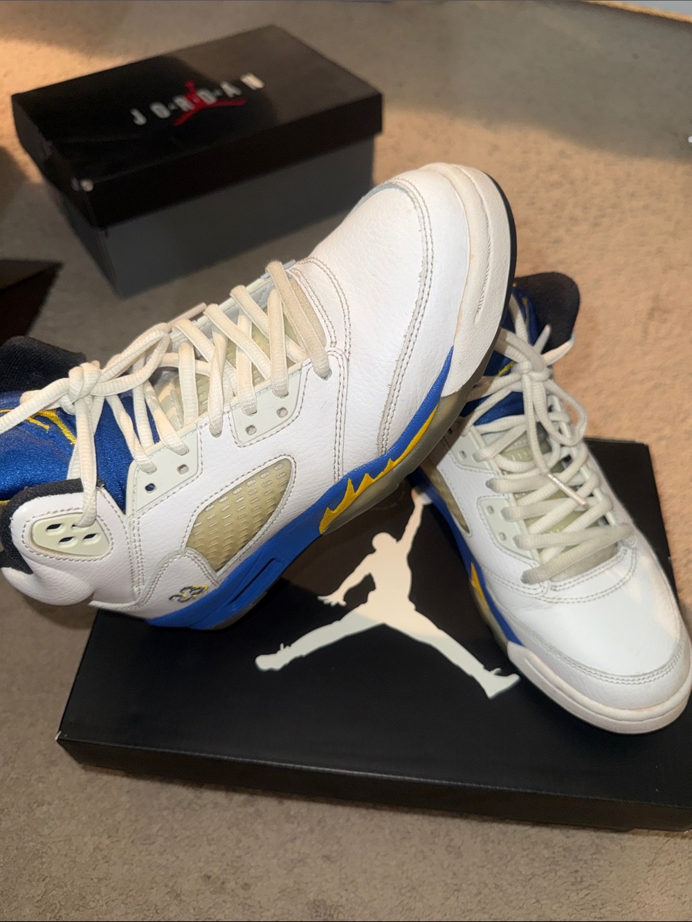 AIR JORDAN 5 RETRO